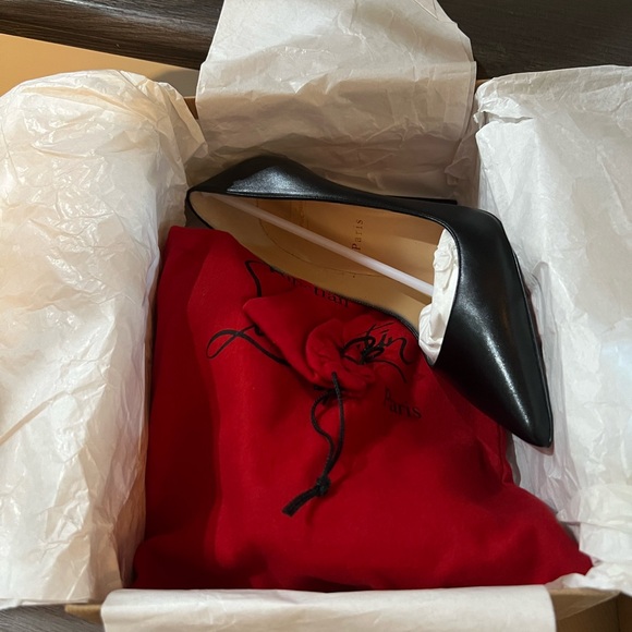 Christian Louboutin So Kate Black Leather Pumps Size 40 - Picture 9 of 14